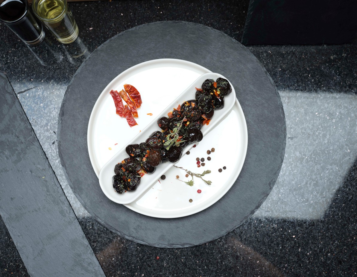 Çalhan Gurme - İri Siyah Zeytin 